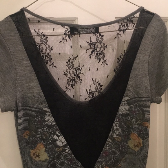 Rose graphic top - Picture 2 of 3